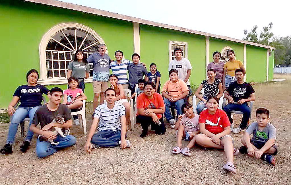Fr. Patrick Keyes with participants of a children’s mission in El Mante, Tamaulipas, Mexico in the Fall of 2024.